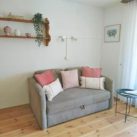 Onyx By Fewotessin Locarno