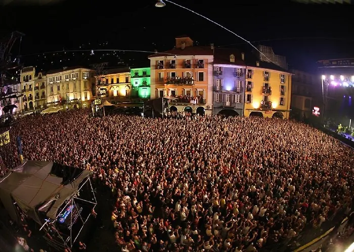 Onyx By Fewotessin * لوكارنو